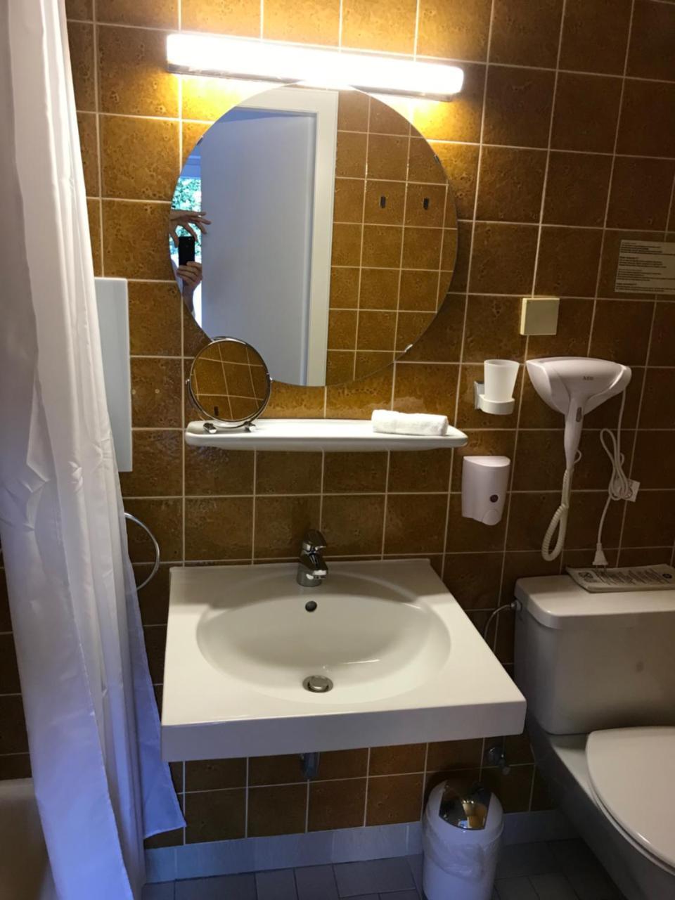 Hotel Zum Ochsen Wonsheim ภายนอก รูปภาพ
